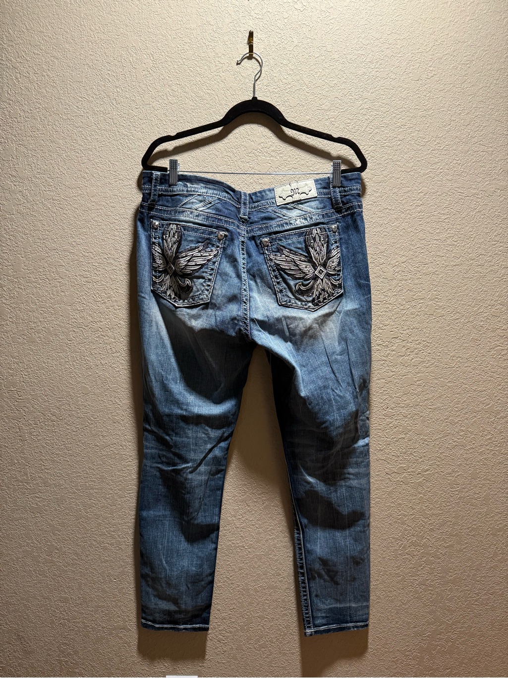 Miss Me Embroidered Back-Pocket Women’s Blue Jeans